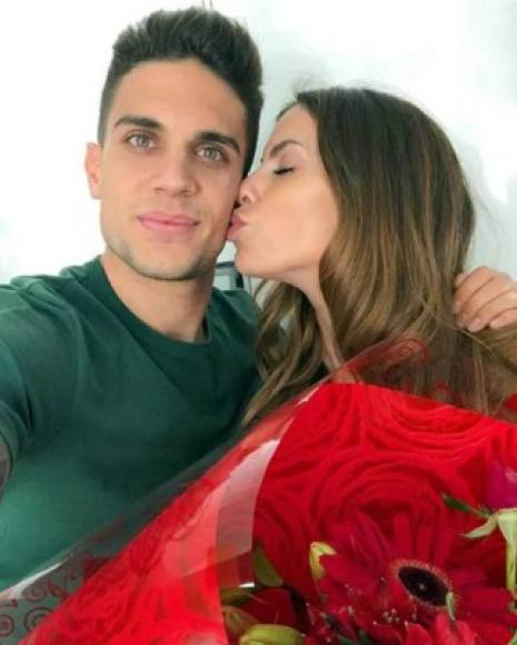 'Por mil San Valentines más a tu lado', con este mensaje y esta foto Marca Bartra, defensa español del Betis, deseó un feliz día a su esposa Melissa Jiménez.