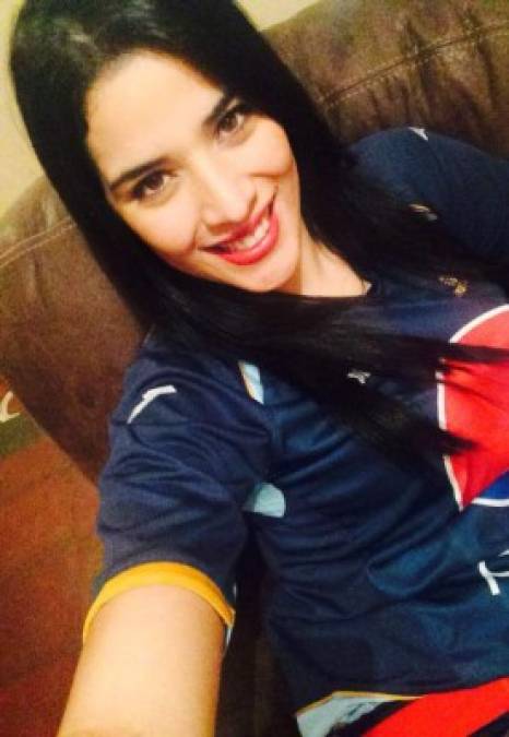 Carolina Lanza: La bella periodista es aficionada al Motagua.