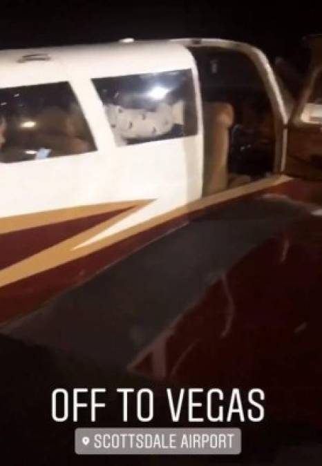 La modelo Mariah Coogan, 23, que también viajaba en la aeronave, publicó en su cuenta de Instagram las últimas imágenes del grupo. 'Con destino a Las Vegas', escribió junto a una foto de la aeronave siniestrada.
