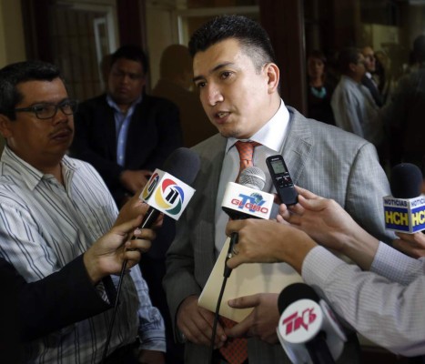 No es prohibido hablar sobre reelección: Fiscalía hondureña