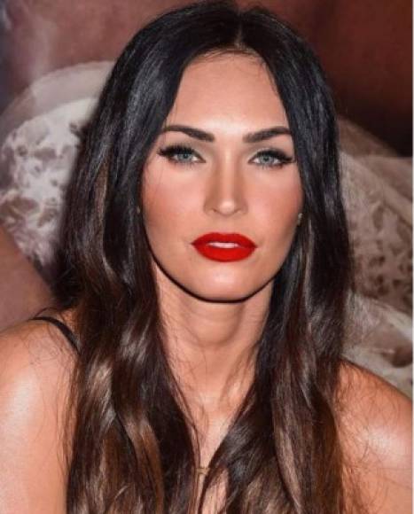 Megan Fox declaró en 2008 que había sido vetada de las tiendas Walmart, de Florida, por robar un pintalabios de siete dólares cuando era adolescente.