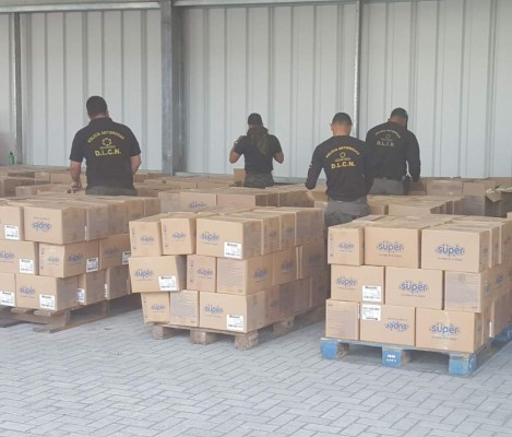 DLCN busca droga en cajas de chocolates de Colombia