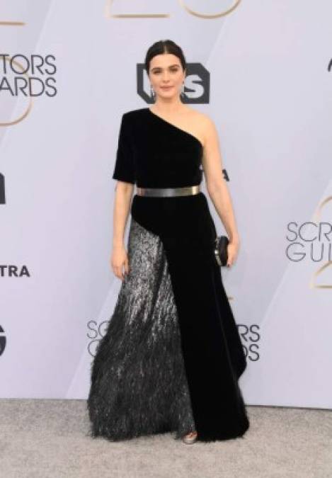 Rachel Weisz, nominada a mejor actriz de reparto, fue una de las más elegantes de la noche con este diseño de Givenchy.