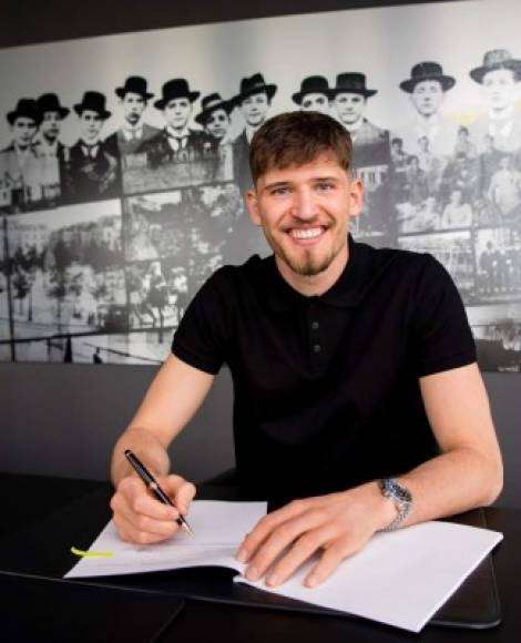 Gregor Kobel es el nuevo arquero del Borussia Dortmund de cara a la próxima campaña. El cancerbero suizo cuenta con 23 años de edad y llega procedente del Stuttgart.