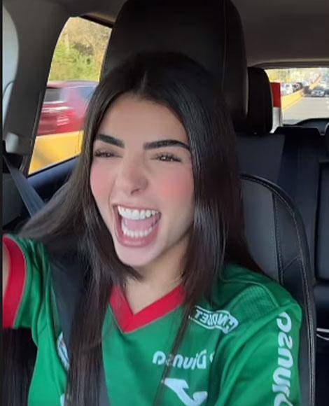 Adriana Daabub Hasbun disfruta el hecho que Marathón se encuentra líder del fútbol hondureño. 