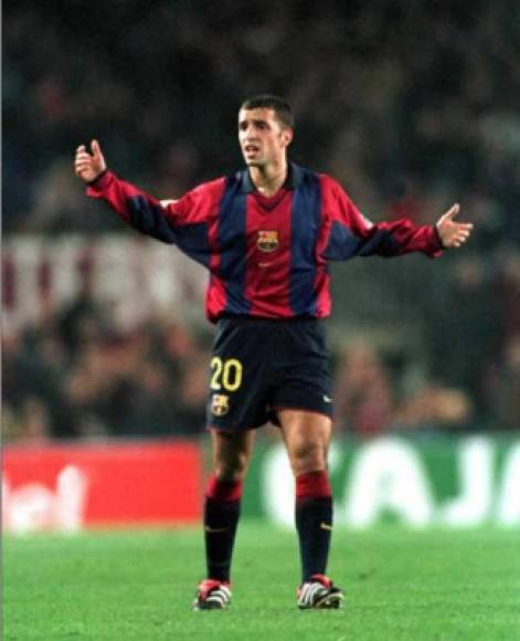 Simao Sabrosa - Estuvo dos temporadas en el Barcelona (de 1999 a 2001) y volvió a Portugal para jugar en el Benfica.