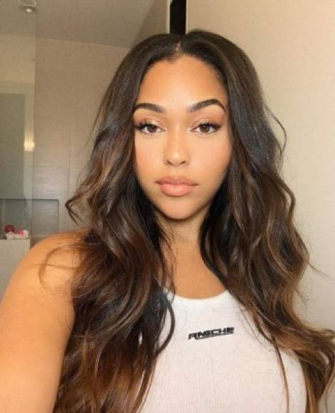 Jordyn admitió a NY Mag que su agente la encontró en la aplicación de redes sociales y le envió un correo electrónico directamente desde allí.<br/><br/>