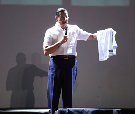 Presentan camiseta de la Selección de Honduras para el Mundial