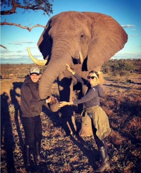 Mauro Icardi, que no fue tomado en cuenta por Argentina, viajó a África para disfrutar varios días de safari con su esposa Wanda Nara.