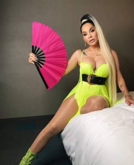 La mencionada canción se llama “Un día sin nosotras”, un proyecto que estará guardado hasta que alguien le otorgue los permisos a Ivy. Mientras que Karol G respondió que es Ivy Queen quien decidirá cuándo sacar ese single.