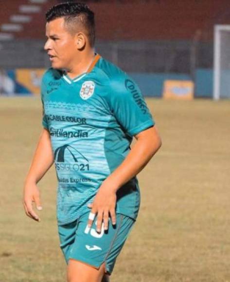 Kevin Espinoza: El lateral zurdo estaría siendo dado de baja en Marathón de cara al próximo Torneo Clausura 2021. <br/>