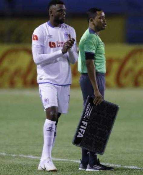 Yustin Arboleda, debutó con la camisa del actual campeón nacional. El exjugador de Marathón no gravitó en el duelo y tuvo poca participación.