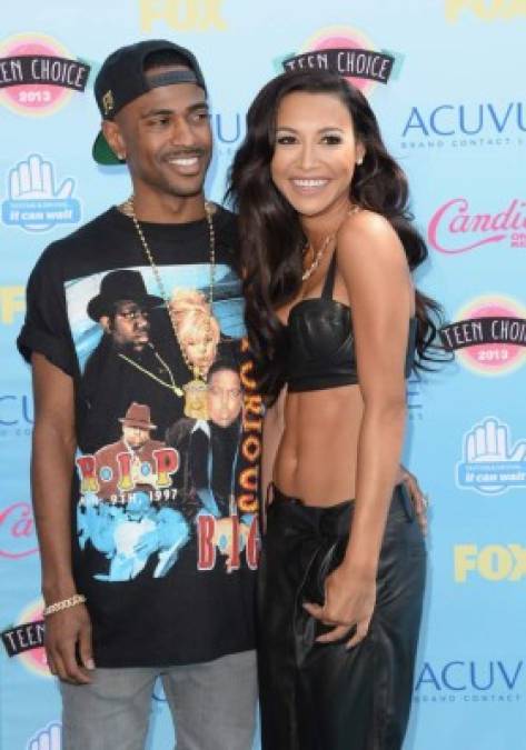 Consciente de su talento musical gracias a “Glee”, Naya incursionó en la música lanzando su primer sencillo “Sorry” junto a rapero Big Sean, con quien llegó a estar comprometida hasta su ruptura en 2014.