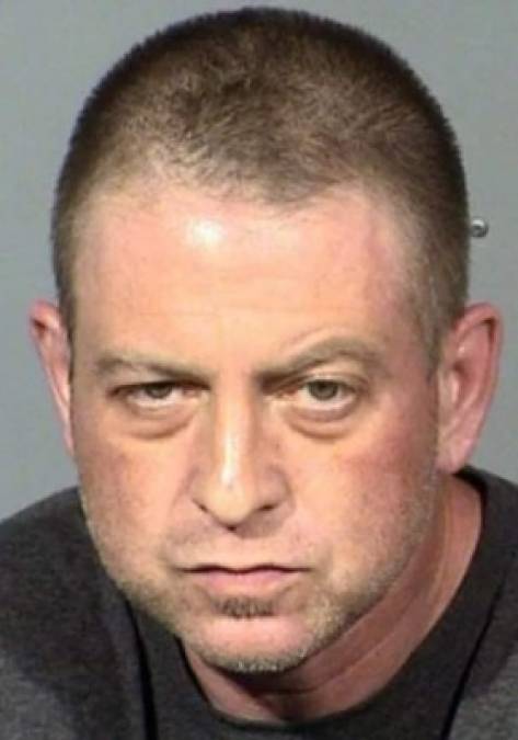Su vecino Christopher Prestipino, de 45 años, ha sido arrestado y enfrenta cargos de asesinato, secuestro y conspiración para cometer un asesinato.<br/>