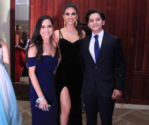 La espectacular fiesta prom de la Escuela Internacional Sampedrana