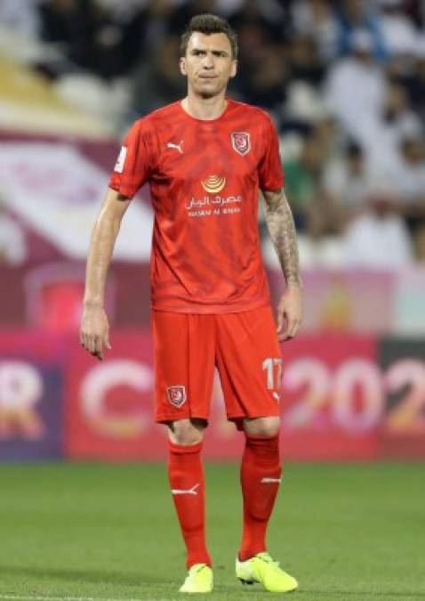 El delantero croata Mario Mandzukic, que quedó libre tras desvincularse del Al-Duhail, es una de las opciones que tiene la Fiorentina para reforzar el ataque de cara a la próxima temporada. El equipo italiano renovará de manera inminente a Dusan Vlahovic.