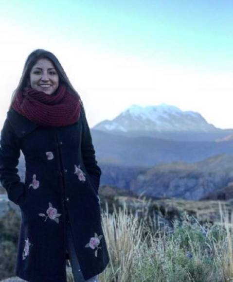 La joven estudió en una universidad privada de La Paz manteniendo un bajo perfil en comparación a los hijos de otros ex mandatarios bolivianos que estudiaron en prestigiosas universidades en el extranjero.