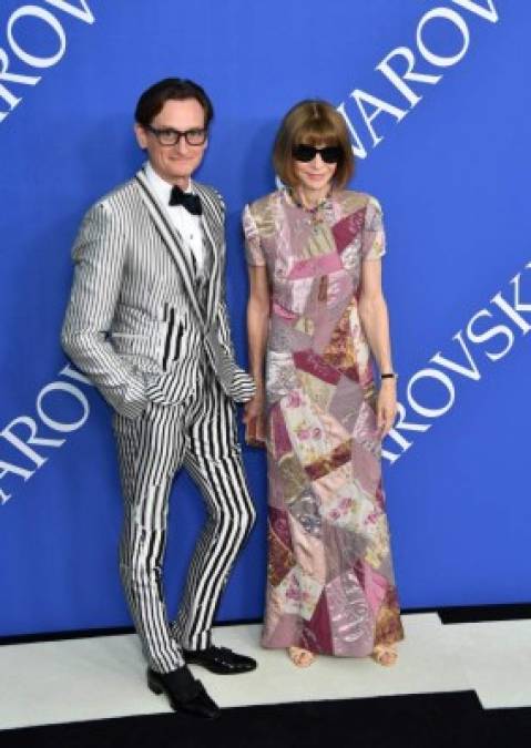 El crítico de moda Hamish Bowles y la directora de la revista Vogue, Anna Wintour.