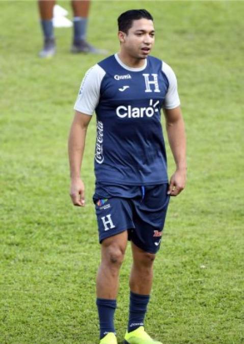 Emilio Izaguirre tiene experiencia de sobra y se ha mantenido en el lateral izquierdo de la Bicolor durante años. Sin duda, Fabián Coito lo tendrá en cuenta.