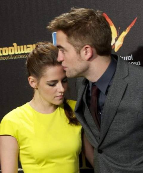 Por algunos años, Robert Pattinson y Kristen Stewart se convirtieron en una de las parejas más queridas de Hollywood, debido a que el público adolescente adoraba que las estrellas hubieran llevado su romance de la saga Crepúsculo a la vida real.