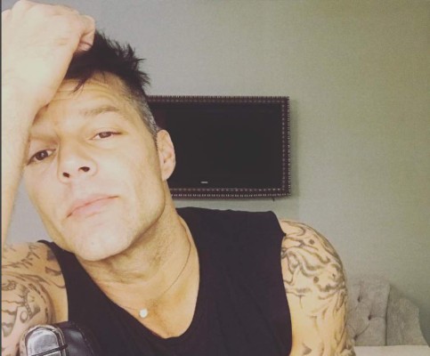 Ricky Martin está angustiado por su hermano desaparecido en Puerto Rico