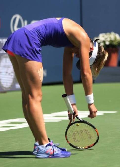 TENIS. Derrotada. Nicole Gibbs de Estados Unidos reacciona tras perder 7-5, 6-0 contra Anastasija Sevastova de Letonia en el Abierto de Connecticut.