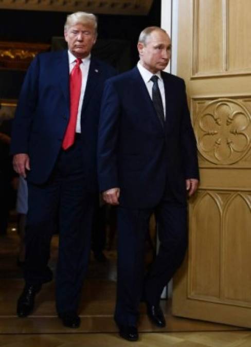 Según Peter Collett, experto en lenguaje corporal, Trump hizo muestra de 'seguridad bovina' al ingresar al salón donde ambos líderes posaron ante las cámaras. Pero Putin avanzó con más confianza en sí mismo.