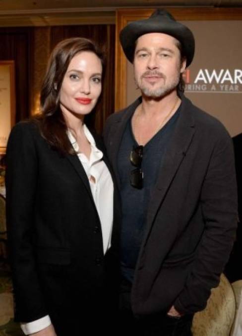 Angelina Jolie y Brad Pitt<br/>Después de 9 años juntos, su divorcio, en 2016, fue de los más sorpresivos en Hollywood. <br/>La pareja tiene seis hijos: Maddox, Pax, Zahara, Shiloh y los gemelos Vivienne y Knox.