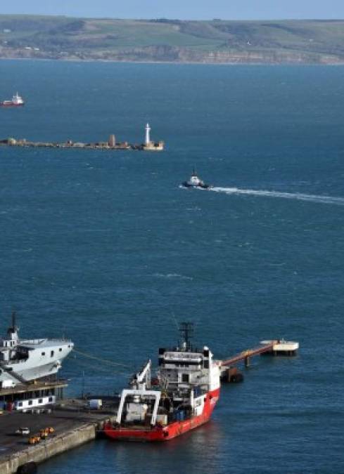 El barco Geo Ocean III trasladó el cuerpo hasta el puerto de Weymouth, en el suroeste de Inglaterra. Foto AFP