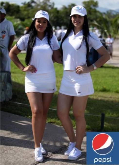 Estas bellas modelos adornaron el ProAm.