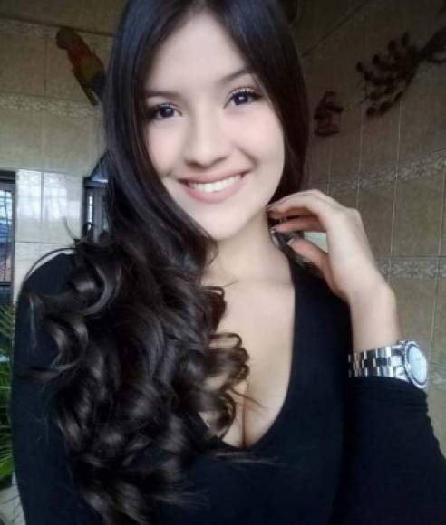 No cabe duda que Eloísa es una hermosura de chica.