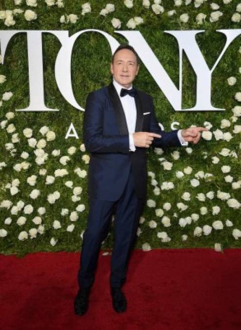 Kevin Spacey fue el anfitrión de la 71 entrega de los Premios Tony.