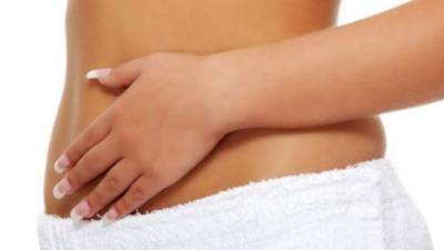 El dolor pélvico puede presentarse por irregularidad en la menstruación u otros problemas ginecológicos.