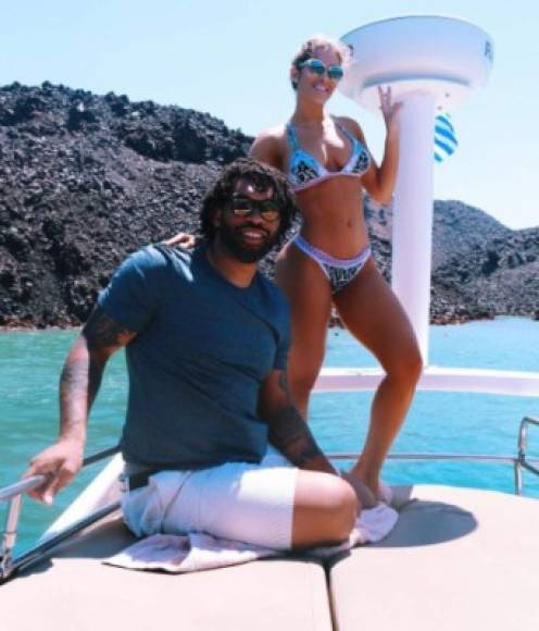 Julius Peppers y la Kim Kardashian cubana.