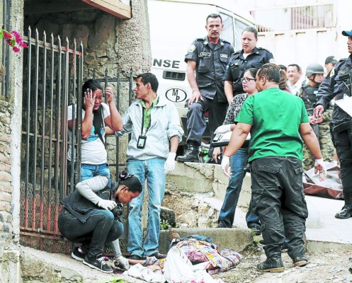 Asesinan a guardaespaldas en el portón de su vivienda en Tegucigalpa