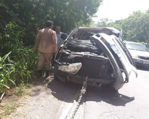 Once turistas salvadoreños heridos deja accidente en Quimistán, Santa Bárbara