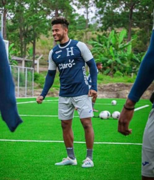 Juan Carlos Obregón: Delantero hondureño de 23 años de edad que fue convocado para el Preolímpico. Milita en el Rio Grande Valley FC de la USL Championship de EUA.