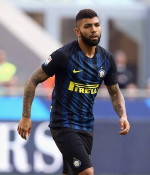 Gabigol está cerca de volver a Brasil. Así lo aseguran diferentes medios brasileños, que hablan de una cesión del Inter al Santos para la próxima temporada y media a razón de 1,5 millones de euros.