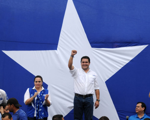 Honduras: Masiva concentración de Juan Orlando Hernández