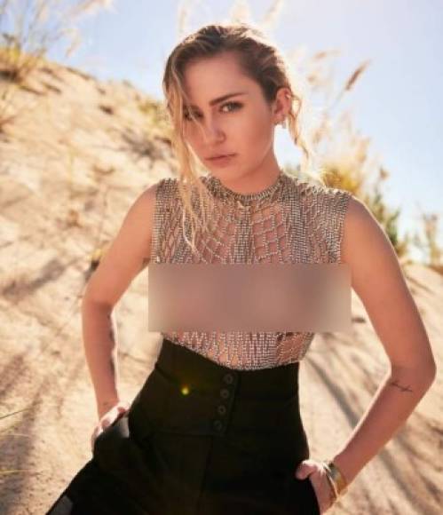 Miley también quiso dejar claro que sigue siendo pansexual. La joven no quiere que su matrimonio con un hombre la 'encasille' como heterosexual.<br/><br/>