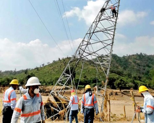 Más de 43,000 clientes continúan sin energía eléctrica por las lluvias