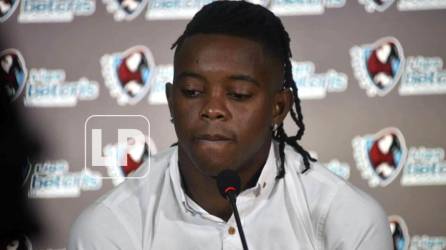 Wisdom Quaye habló en conferencia de prensa para pronunciarse tras ser castigado por la FIFA por dopaje.