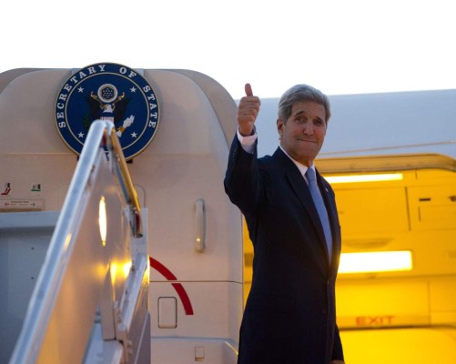 John Kerry pide una 'democracia auténtica' en Cuba 