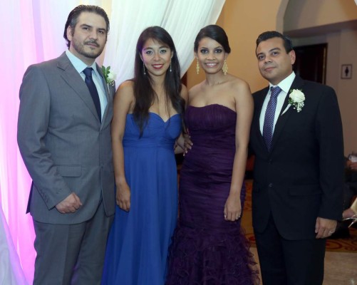 Eduardo Espino, Axa Zelaya, Flor y José Raúl Martínez.