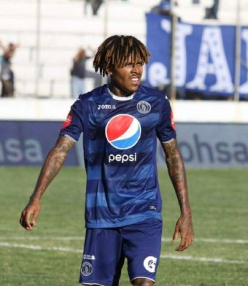 El Motagua recibió una oferta de la MLS por el defensa Henry Figueroa. 'Pero fue muy superficial, al final de cuenta nada formal. También hubo una de Segunda División de México, pero no daban los números', confirmó Pedro Atala.