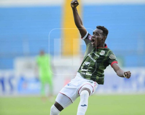 Apenas a los dos minutos: El gol de Brayan Castillo que abrió el clásico Marathón - Olimpia