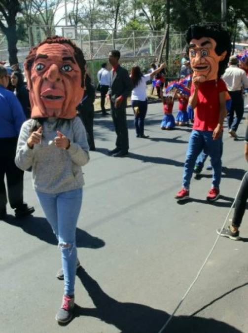 La alegría de la independencia centroamericana duró muy poco. Posteriomente Centroamérica se uniría a México.