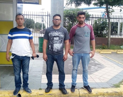 Capturan a dos venezolanos y un chapín por clonación de tarjetas de crédito