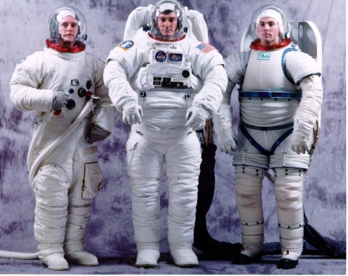 La NASA se queda sin trajes espaciales