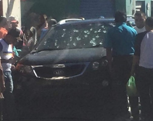 Tegucigalpa: Muere hombre tras ser tiroteada camioneta donde se conducía